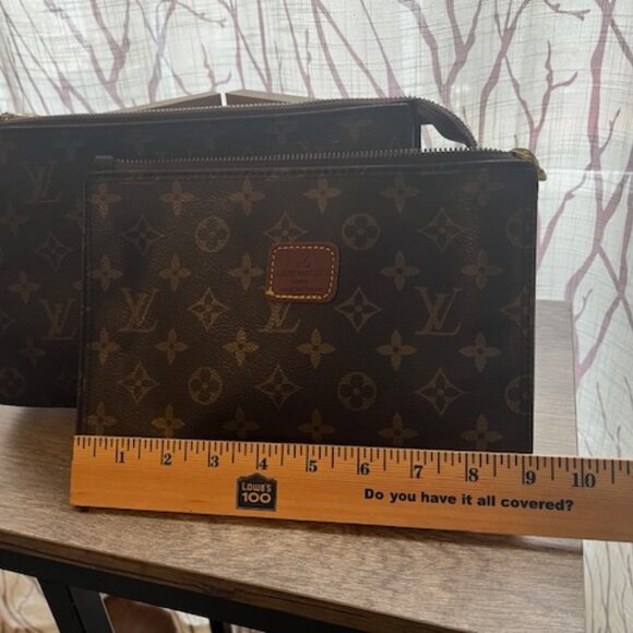 Vintage Louis Vuitton Set of 2 Cosmetic Pouches – Classic Monogram Canvas - Picture 2 of 8